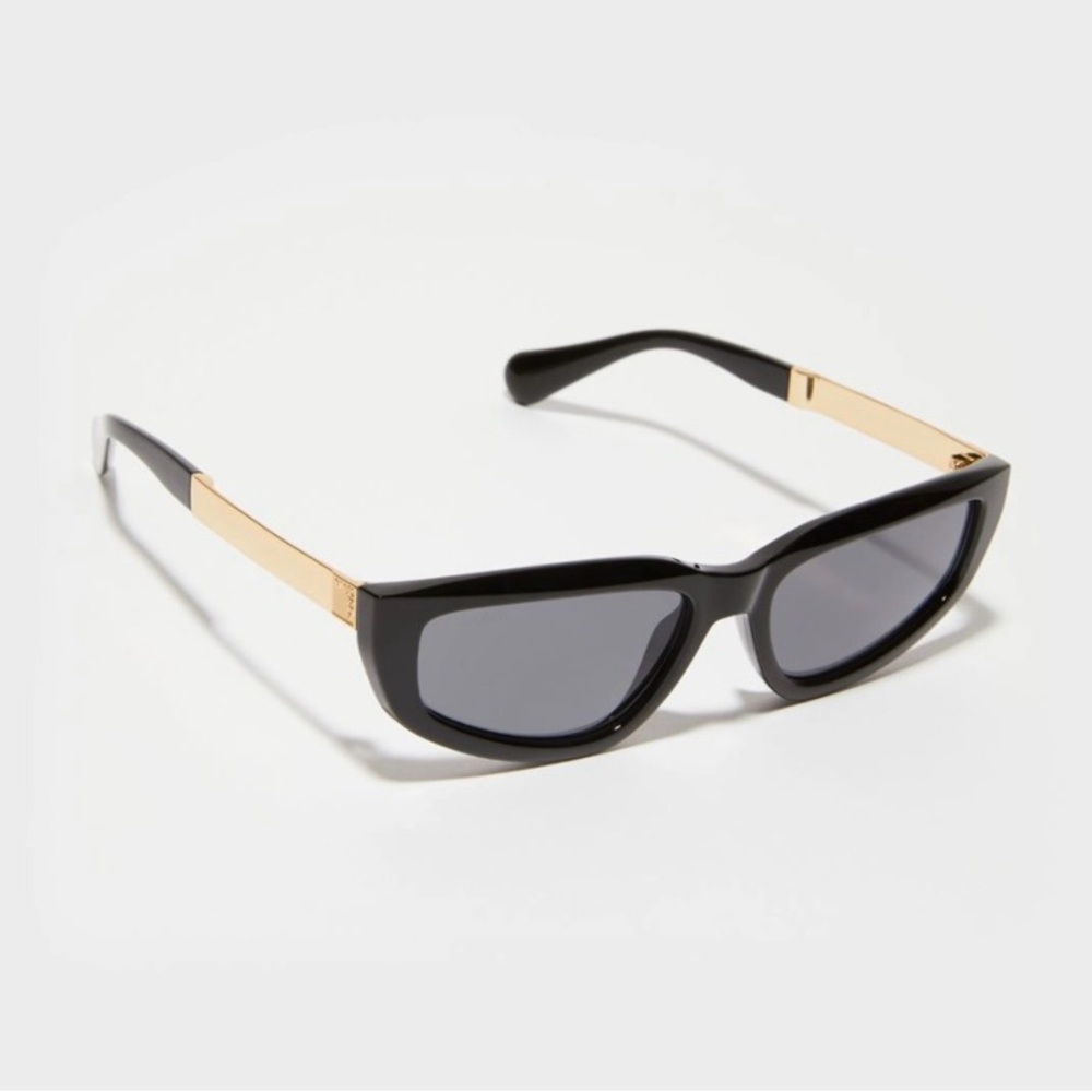 MAX&CO GEOMETRIC CAT EYE SUNGLASSES. RX CONVERTIBLE
SIZE: 56-17-140MM